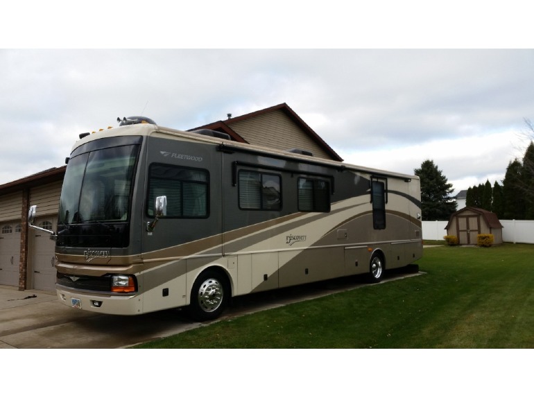 2006 Fleetwood Discovery 40K