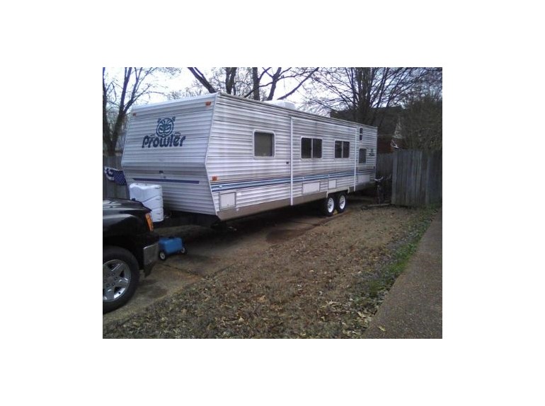 2003 Fleetwood Prowler 31