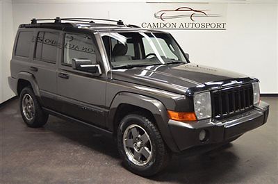 Jeep : Commander 4dr 2WD CARFAX 0 ACCIDENT, LEATHER, HEATED FRONT SEATS, SUNROOF, PARK SENSORS. TRADES?