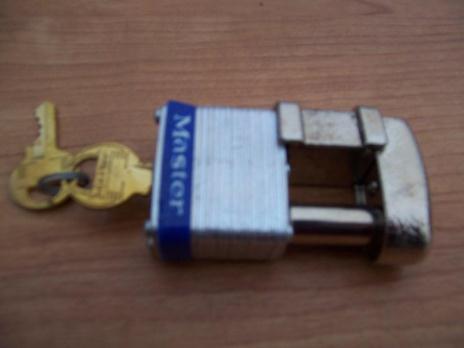 Master Lock 37NKA trailer coupler locks