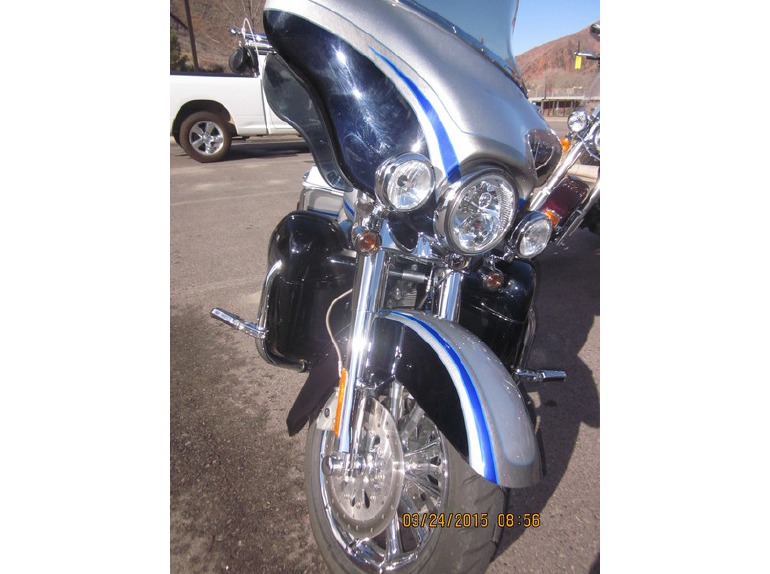 2009 Harley-Davidson FLHTCUSE - CVO Ultra Classic Electra Gli