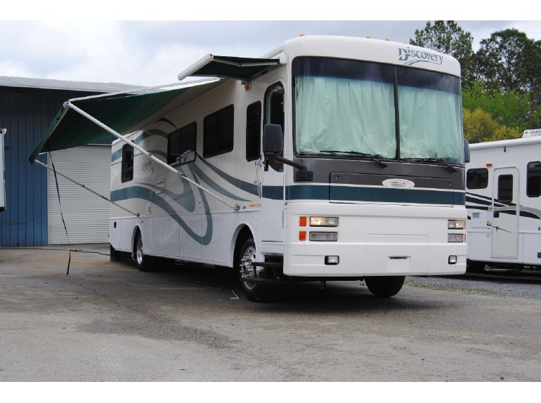 2001 Fleetwood DISCOVERY 38D