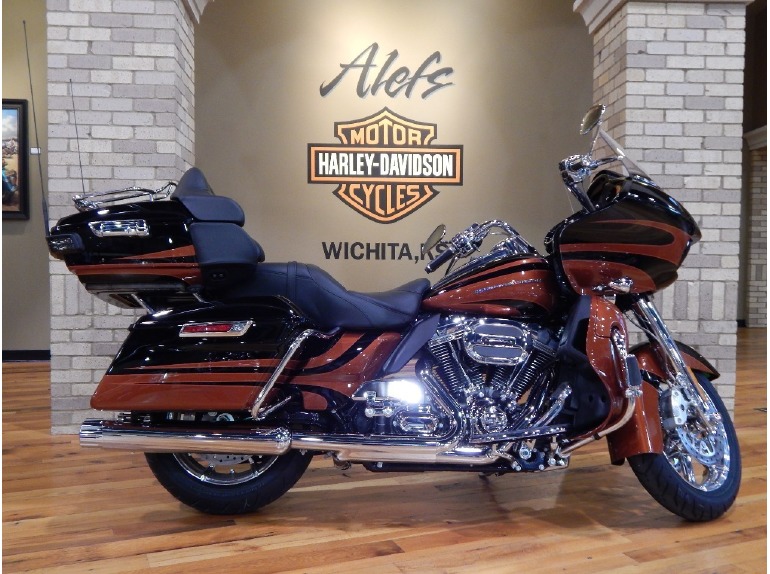 2015 Harley-Davidson FLTRUSE CVO Road Glide Ultra