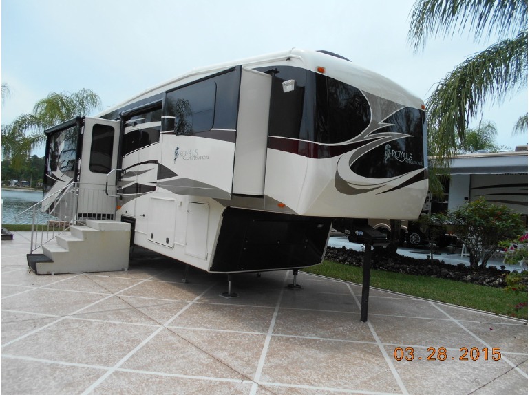 2011 Carriage Royals International 36MAX1