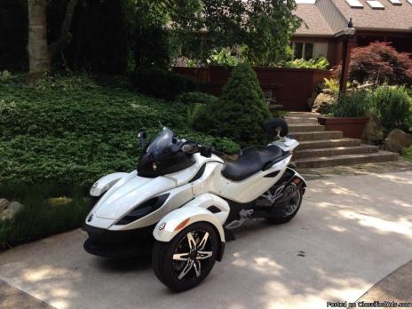 2010 Can-Am Spyder RSS WSE5