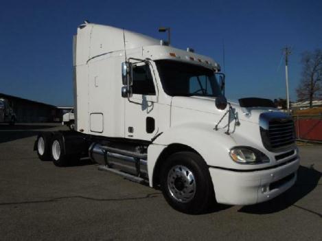 Freightliner cl120 columbia tandem axle sleeper for sale