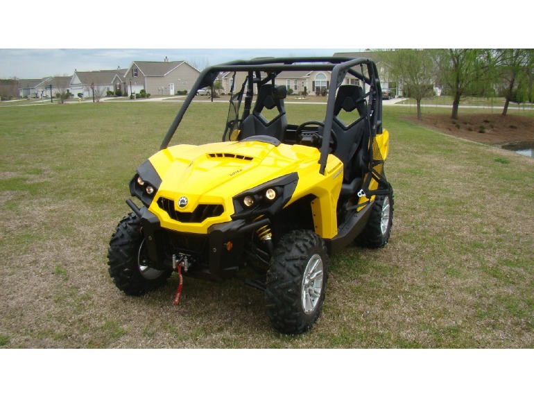 2013 Can-Am Commander DPS 800R