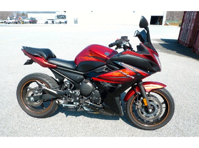 2011 Yamaha FZ-6R