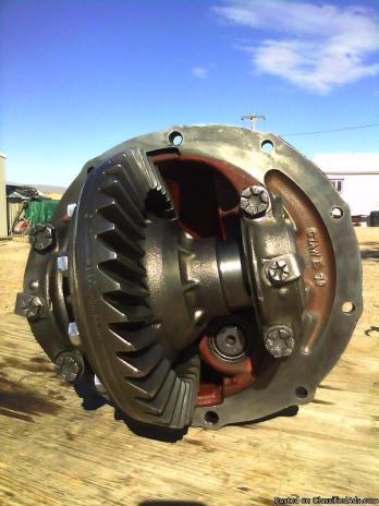 ford 9 inch posi trac 3rd member s 28 and 31 spline with 350 / 370 gear, 0