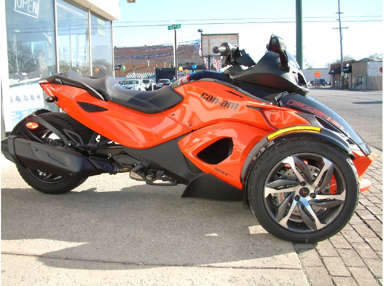 2014 Can-Am Spyder RS-S - SM5