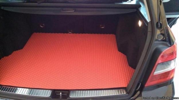 Custom rubber mats for a Mercedes GLK 250