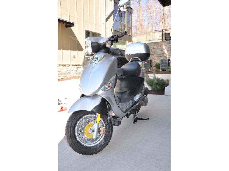 2013 Genuine Scooter Company Buddy 170I