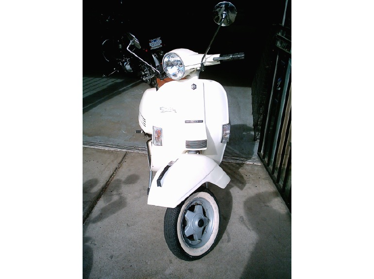 2012 Genuine Scooter Company STELLA