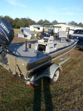G 3 boaT FOR SALE