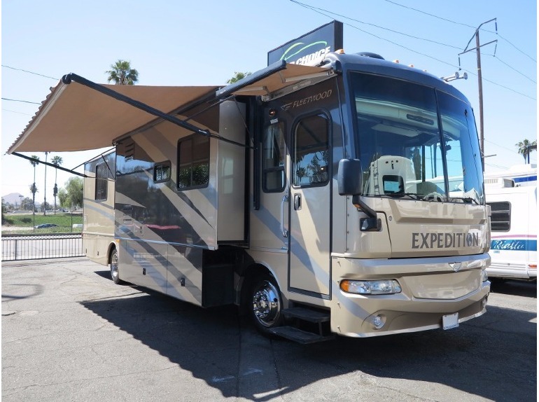 2006 Fleetwood EXPEDITION 38N