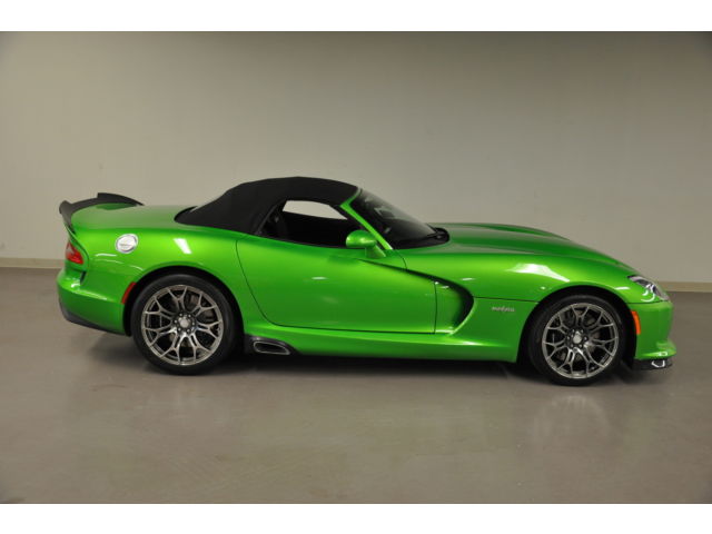 Dodge : Other 2dr Cpe 2014 stryker green medusa aero package gt package bck up camera navigation