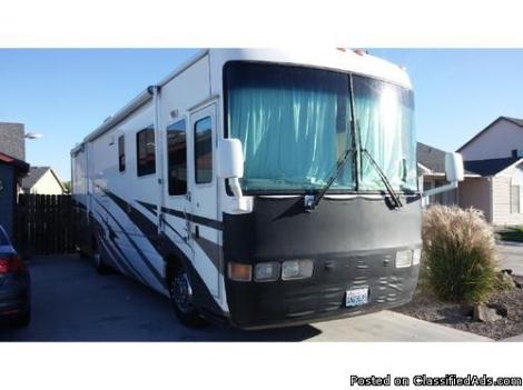2002 National RV Tradewinds 374LE