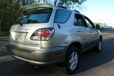 2002 Lexus RX 300 Gold 4D