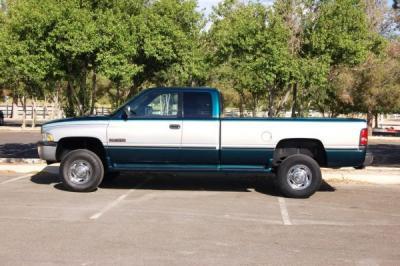 Dodge ram2500 slt