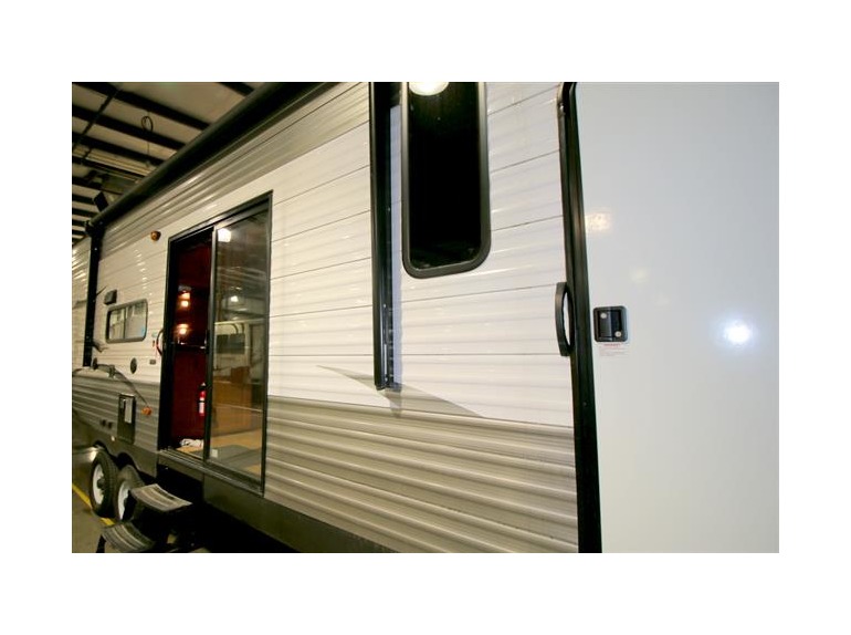 2013 Forest River Cherokee 39Q