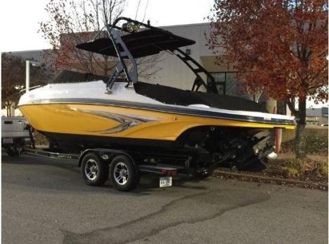 2013 Rinker Captiva 246CC