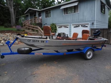 1984 Bass Tracker boat and trailer