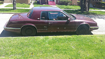 Buick : Riviera Luxury Coupe 2-Door 1990 buick riviera luxury coupe 2 door 3.8 l