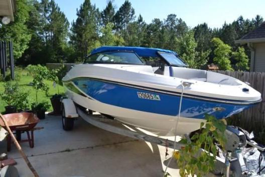 19' 2012 Sea Ray 190 Sport