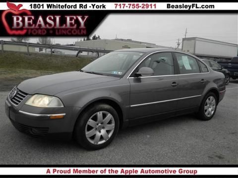 2005 VOLKSWAGEN PASSAT 4 DOOR SEDAN