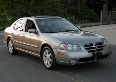 2002 Nissan Maxima 4 doors