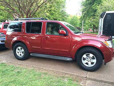 Nissan : Pathfinder SE - off road package 2006 nissan pathfinder se 7 passenger new tires