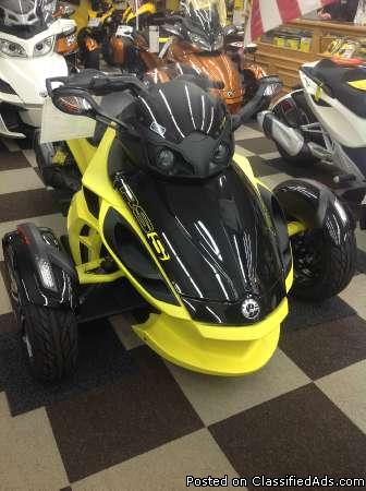 2014 Can-Am Spyder RS-S SE5 black yellow motorcycle trike