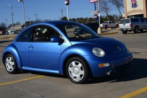 2001 VOLKSWAGEN NEW BEETLE 2 DOOR HATCHBACK