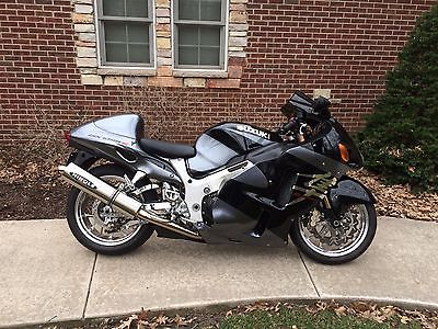 Suzuki : Hayabusa 2003 suzuki hayabusa gsx 1300 r low miles mint condition