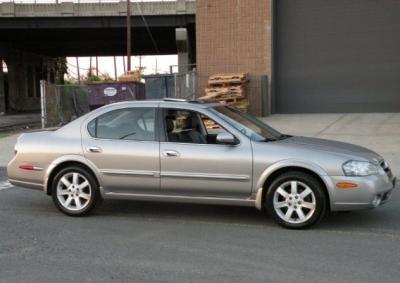 Nissan Maxima 2002 smoke free