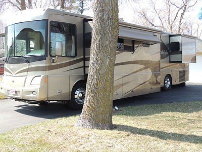 2005 Winnebago Vectra 37000 Miles Class A 40FT 4 Slides Sleeps 4