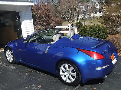 Nissan : 350Z Enthusiast Convertible 2-Door Summers almost here and here's your chance to own this, head turning Daytona Blu