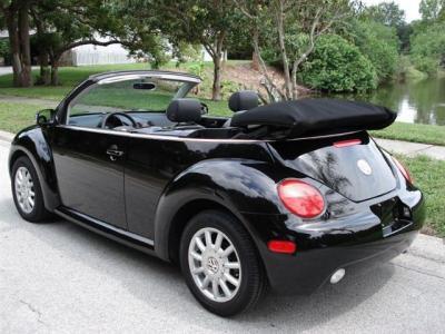 VOLKSWAGEN Beetle Convertible