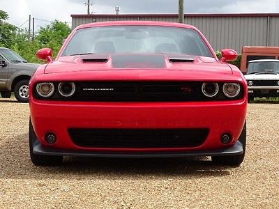 Dodge : Challenger R/T Scat Pack SCAT PACK WITH NAV ONLY 400 MILES!!