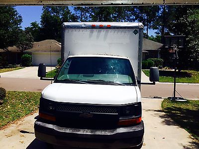 Chevrolet : Express Chrome Well kept 2007 Chevy Box Truck **just under the length for required D.O.T. Cert.