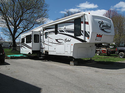 Fully Optioned 2010 Forest River Cardinal 5th Wheel