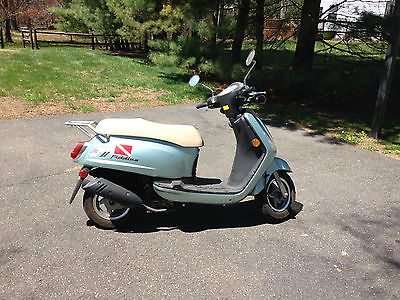 Other Makes : SYM Scooter, Moped, 50 cc or less scooter/moped