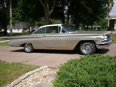 Oldsmobile : Other Holiday 1960 oldsmobile dynamic 88 holiday scenicoupe