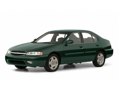 2001 NISSAN Altima GLE 4dr Sedan