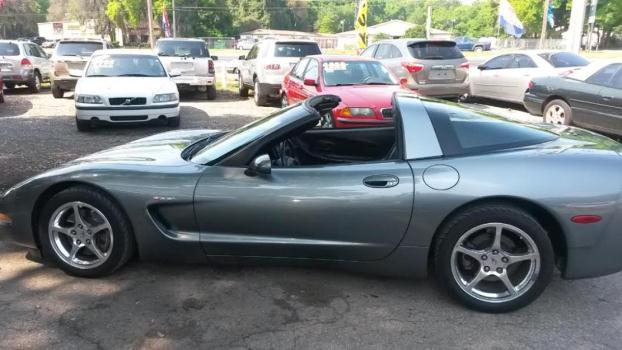 2004 Chevy Corvette SemiConvertable..36K Miles!! **Must See**