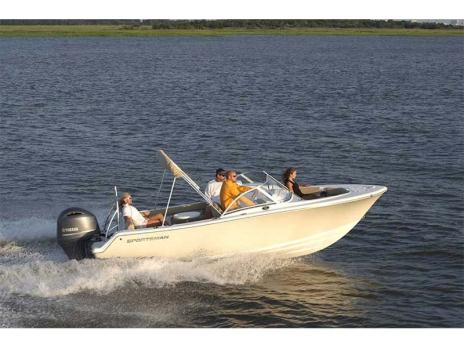2014  Sportsman Boats  Discovery 210 DC