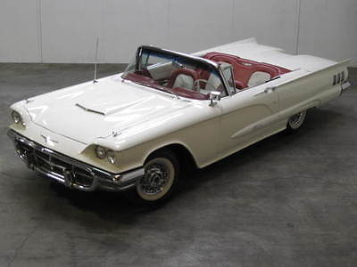 Ford : Thunderbird Base Convertible 2-Door Stylish and Iconic American Convertible in white/red color combination !