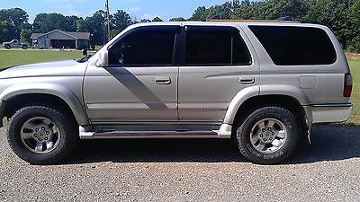 Toyota : 4Runner SR5 Good condition for age!!