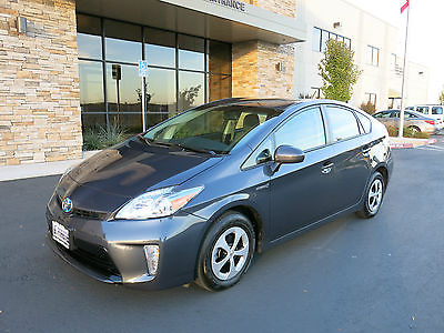 Toyota : Prius Must See This 1 2013 toyota prius hybrid level ii 29 k miles extra clean gas saver best deal