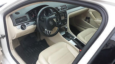 Volkswagen : Passat SE Sedan 4-Door 2012 volkswagen passat se only 47 k